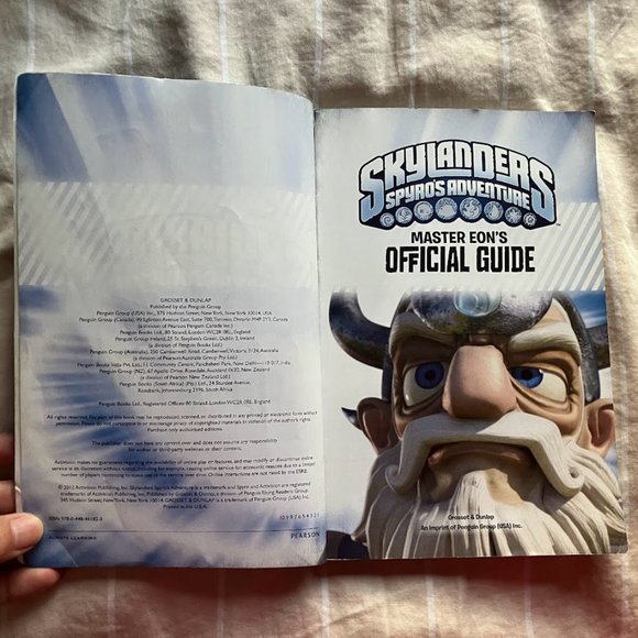 Skylanders Spyro's Adventure Master Eon's Official Guide - Picture 4 of 12